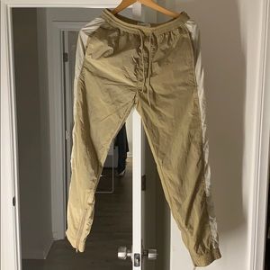 Men’s Urban Outfitters windbreaker pants